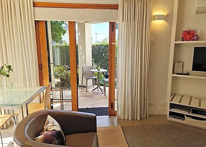 Parnell Garden Suite